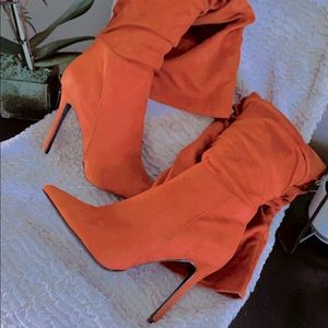 Thigh high boots! New never worn 🥰🥰😍😍😍